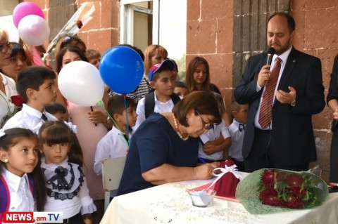 Նորամուծություն կրթության ոլորտում. Սարդարապատի դպրոցում դասարանները բաշխվեցին վիճակահանությամբ