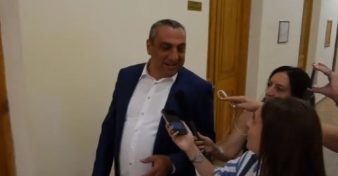 Կնունքը հարամիր, հիմա էլ եկել ես՝ էստեղ հարամես. Սամվել Ալեքսանյանը՝ NEWS.am-ի լրագրողին