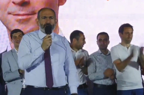 Նույնիսկ որպես իմ ընկեր ներկայացողները խաղեր են տալիս հակահեղափոխության հետ. Փաշինյան