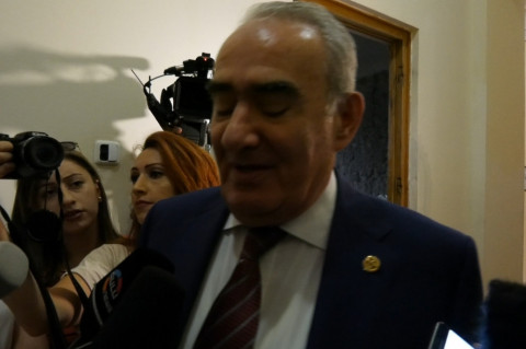 Ռոբերտ Քոչարյանն է սպառնալիքով խոսո՞ւմ, Քոչարյանի վրա գործ են ստեղծել. Գալուստ Սահակյան