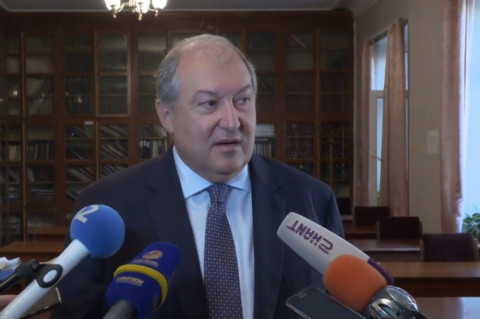 Ազգային արխիվի շենքում ներդրումներ անելն այս պահին առաջնային չէ. Արմեն Սարգսյան