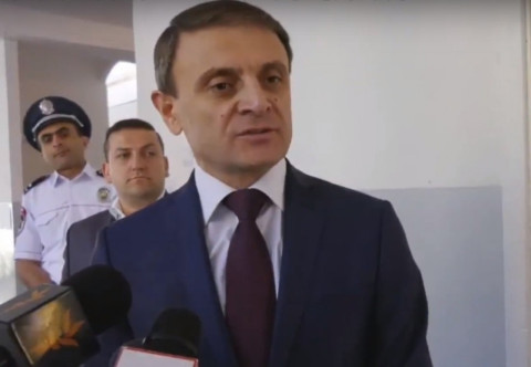 Դա Նաիրա Զոհրաբյանի երևակայությունն է. Վալերի Օսիպյանը քվեարկեց