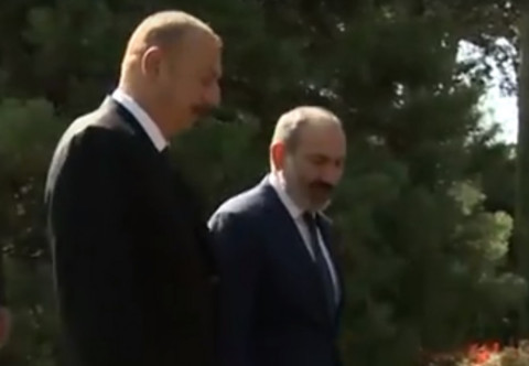 Փաշինյանն ու Ալիեւը Դուշանբեում մի քանի բառ են փոխանակել տեսախցիկների առջեւ