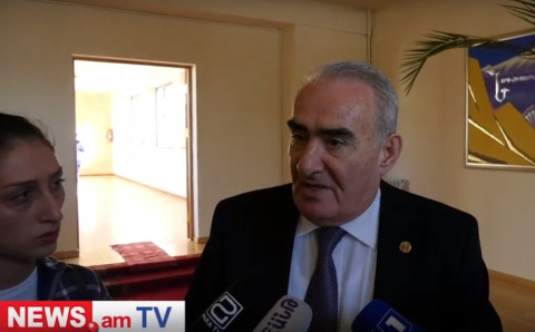 Չեք տենում՝ վախվորած, անհարմար զգալով եմ եկել. Գալուստ Սահակյան