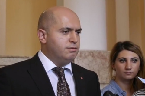 No Comment. Բերանդ խերով բացի