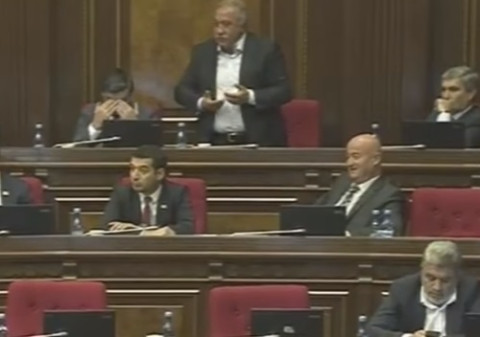 Շնորհակալ ենք էսքան արածի համար. Սասուն Միքայելյանը բարկացավ