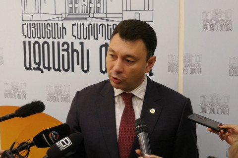 Հա լավ դա լո՞ւրջ ա. Շարմազանովը քննադատեց սփյուռքի նախարարին