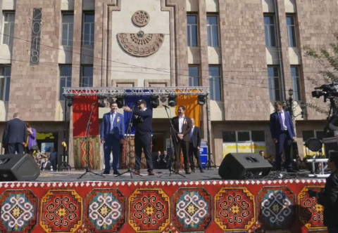 «Մարդ ա վատացել». Նիկոլ Փաշինյանը՝ Էջմիածնում