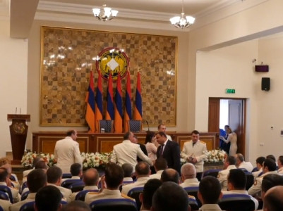Նիկոլ Փաշինյանը մասնակցում է Քննչական կոմիտեի աշխատողի օրվա հանդիսավոր նիստին