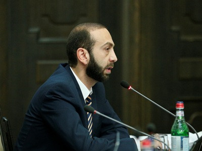 Արարատ Միրզոյանը ԱԺ խմբակցությունների հետ քննարկում է ԸՕ փոփոխությունները