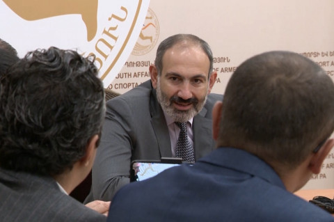 Թաղային բեսեդկաներում նստած ասում են՝ մի գործ լիներ, անեինք. Փաշինյանը ներկայացրեց Սպորտի նախարարին