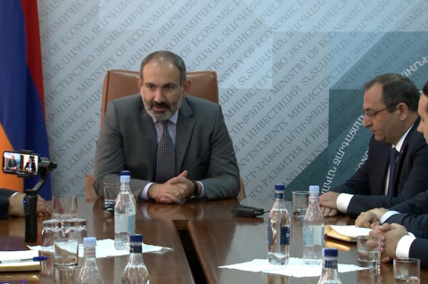 Արծվիկ Մինասյանի հումորը հասկացան. նա նոր նախարարին «պաշտոնավարման երկար ժամկետ» մաղթեց