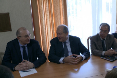 Ձեր աշխատավարձը չի բարձրացե՞լ. «Հայաստան» հիմնադրամի տնօրենը՝ Արմեն Սարգսյանին