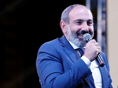 Նիկոլ Փաշինյանը Էջմիածնում մասնակցում է նախընտրական հանդիպման
