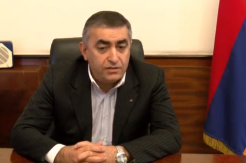 Մեկ պաշարում են, ասում՝ ընտրեք, մեկ ասում են՝ մի ընտրեք. Ռուստամյանը՝ վարչապետի ընտրության մասին