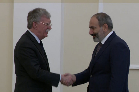 Հայաստանում պատմական ժամանակաշրջան է. Փաշինյանը՝ Ջոն Բոլթոնին