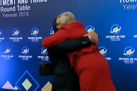 No comment. Օրվա գրկախառնությունը՝ Ծառուկյանից