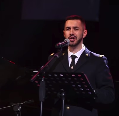 «Քեզ համար Ազնավուր». Ժերեմի Դելվերը Երեւանում կատարեց «Հայկական վալսը»