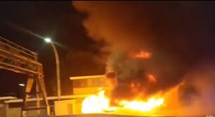 Wedding bus catches fire in Australia