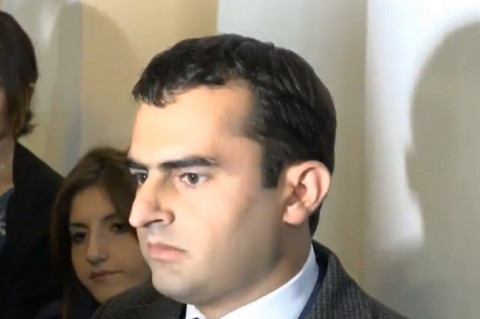 Ի՞նչ լուծումներ է առաջարկում կառավարությունը աջ ղեկով մեքենաների համար
