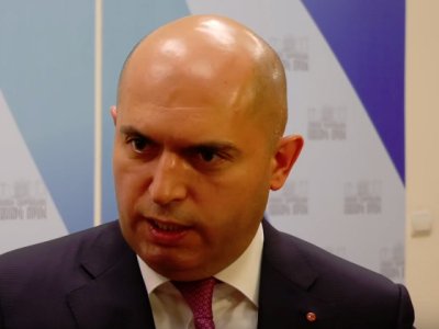 Ժողովուրդը «Հայր մերի» փոխարեն գիշերը «Նիկոլ մեր» է ասում. Արմեն Աշոտյան