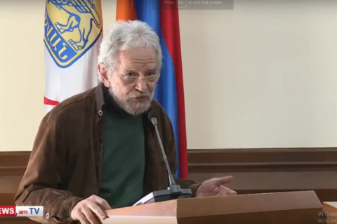 Եկեք էդ այլանդակ բաներները, էդ ախմախ ճարտարապետությունը դնենք մի կողմ. Արթուր Մեսչյան