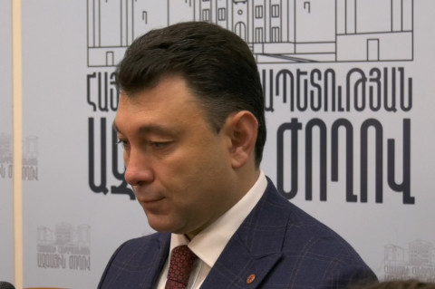 Ձեր մեջ էլ կան մարդիկ, որ Հանրապետականին են ընտրելու. Շարմազանովը՝ լրագրողներին