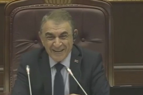 Տիկին Զոհրաբյան, դուք վստա՞հ եք, որ քվորումը կապահովեք. Արա Բաբլոյանը կատակեց