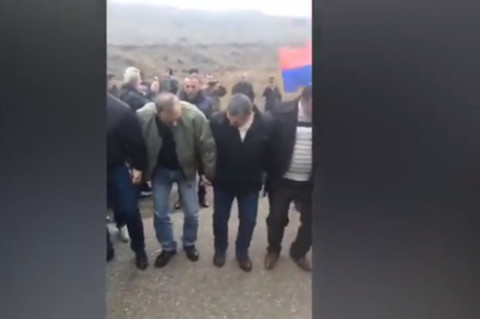 «Սասնա ծռերին» Արցախում դիմավորել են զուռնա–դհոլով եւ աղուհացով