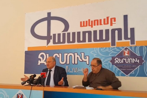 Իրենց պաշտամունքի առարկան ուսապարկն է. ՀՀԿ–ականը՝ ՔՊ–ի համար