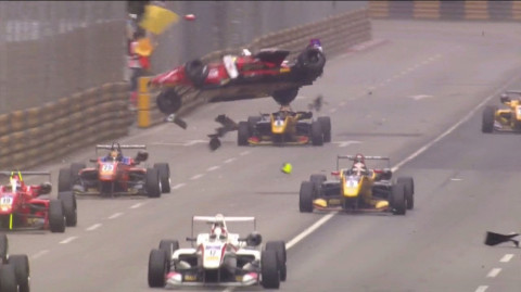 Female racing driver involved in a horrific crash  
