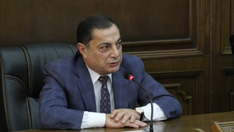 Փողոցի ծայրին կանգնած՝ մտածում էին՝ իջնեն, թե չէ. Վահրամ Բաղդասարյանը՝ ՀՅԴ-ի մասին