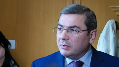 Իմ ասածներն են աղավաղել, բեռը իմն ա, խաչն էլ հետը. Դավիթ Անանյան