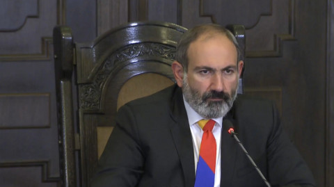 Բա որբանոցի երեխու համար ինչո՞ւ չեն ճանապարհ փակում, նա էլ է գերի. Նիկոլ Փաշինյան