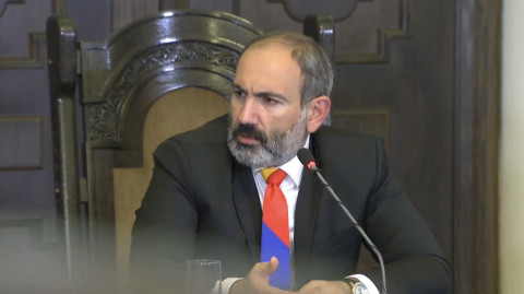 Մի մարդ, որ զինվորին չի կարողացել տռուսիկ-մայկայով ապահովի, ո՞վ ա, որ խոսի. Փաշինյան