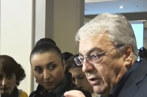 Տղերք ջան, եթե հեղափոխություն եք արել, արագ աշխատեք. Բագրատ Ասատրյան