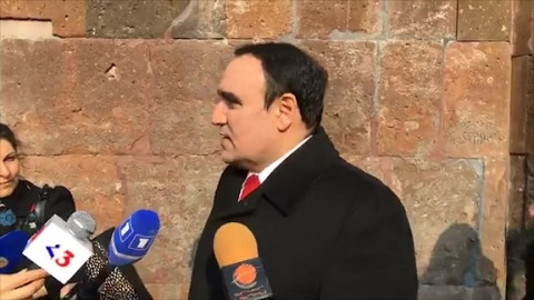 Գնացեք, մոմ վառեք. ՕԵԿ-ը քարոզարշավը սկսեց Սուրբ Աննա եկեղեցուց