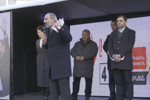Դեկտեմբերի 9-ին պարզվելու ա, որ ընտանիքի անդամներն էլ իրենց չեն ընտրել. Փաշինյանը՝ Աշոտյանին