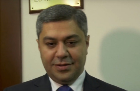 Իմ հեռախոսային խոսակցությունները կարող եմ ուղիղ եթերով հրապարակել. Արթուր Վանեցյան