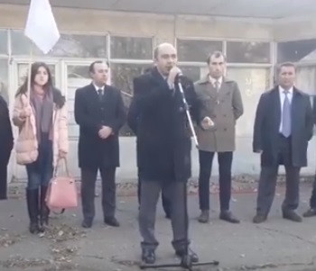 Այ ձեր ցավը տանեմ, կարող ա մենք պարապ ենք. Էդմոն Մարուքյան