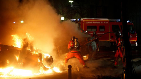 Paris turns into battle ground in