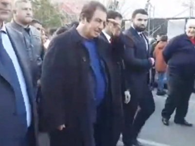 «Ձեր խնամին թող թալանածը հետ բերի»․ միջադեպ Ծառուկյանի ելույթի ժամանակ