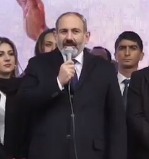 Փաշինյանն Արմավիրում Թումանյան արտասանեց