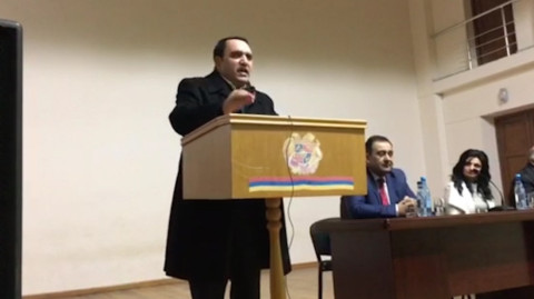 Մնացականին հատուկ ծափ տվեք, չնեղանա. Արթուր Բաղդասարյան