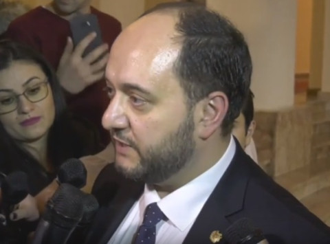 Ապրիլ-մայիսին ոչ մի հարց հույ-բույով չենք լուծել. Արայիկ Հարությունյան