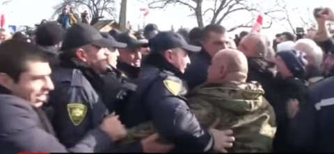 New Georgia president’s inauguration is held amid protests