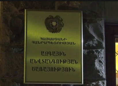 Մանվել Գրիգորյանը դուրս է գալիս «Երևան–Կենտրոն» ՔԿՀ–ից