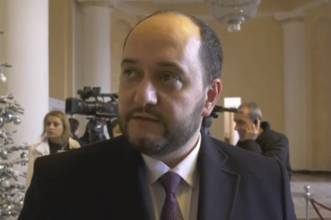 «Լույս» խմբակցությանը կոչ եմ անում քիչ ցիտել Արայիկ Հարությունյանին