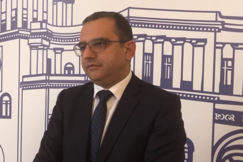 Նախարարի պաշտոնակատարը՝ կազինոներով տնտեսություն զարգացնելու մասին