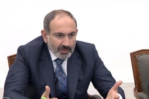 Կարող ենք ռեալ հատկացնել 5 մլրդ դրամ. Փաշինյանը՝ կենսաթոշակի անցած նախկին զինծառայողներին